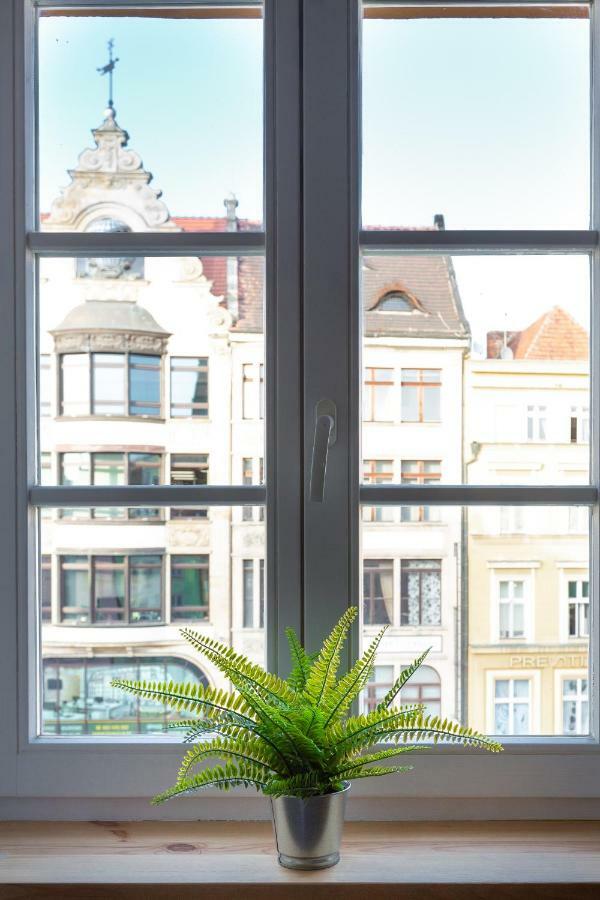 Lipstick House Rynek Apartment Wroclaw Exterior photo